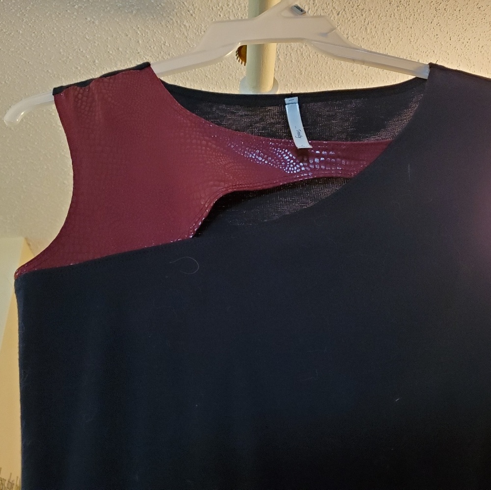 Dress - Picture 6 of 6